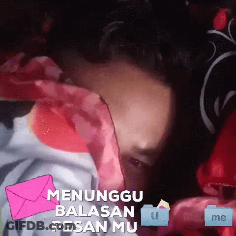 Woman Laying On Bed With Pink Envelope Menunggo Balasan Pesan Mu GIF