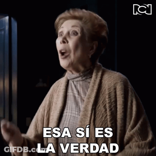 Woman Says Esa Si Es La Verdad In Dark Room GIF