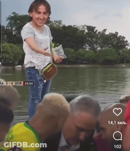 Woman Standing In Water Score 3 To 0 Kor GIF