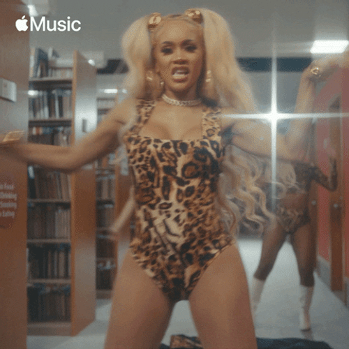 Woman Swerve Body Smoothly GIF