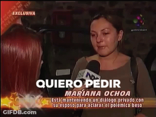 Woman Talking Into Microphone Quiero Pedir Mariana Ochoa GIF
