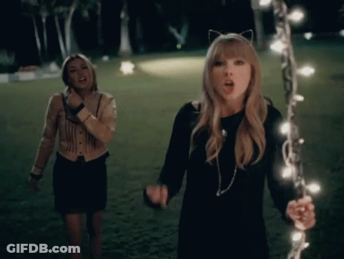 Woman Wearing Hat And Ring Says Propiedad De Clara GIF