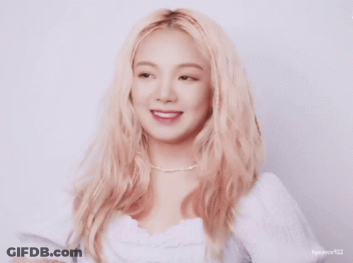 Woman With Eyes Closed Hyoyeon922 GIF