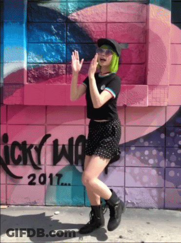 Woman With Green Hair Ricky Win 2017 GIF