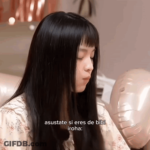 Woman With Long Black Hair Says Asustate Si Eres De Bibi Iroha GIF