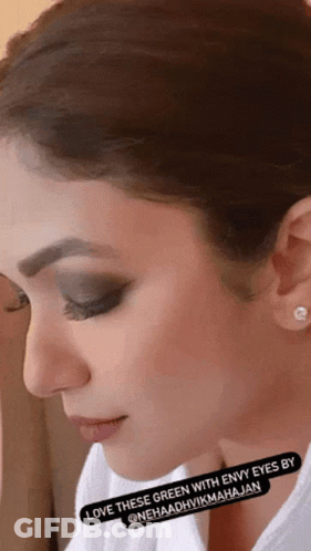 Woman With Love These Green With Envy Eyes GIF