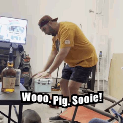Woo Pig Sooie Arkansas Razorbacks Fan Elated GIF