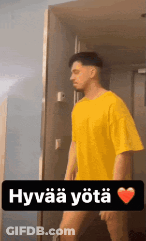 Yellow Shirt Man Hyvää Yötä Door GIF