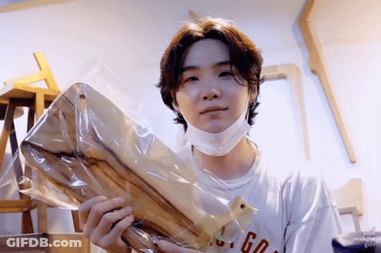 Yoongi Waving Hand GIF