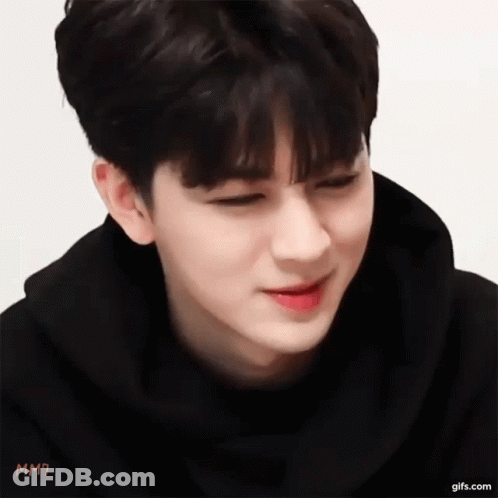 Young Man Face With Mm7 GIF
