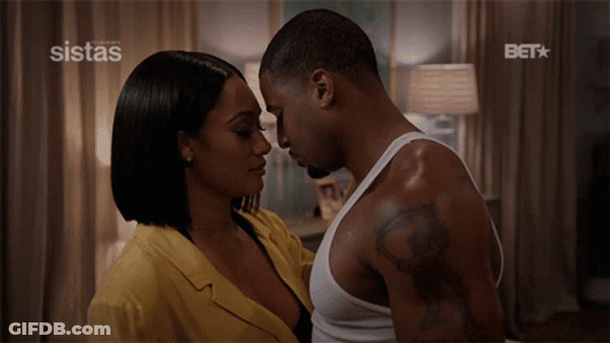Zac And Jenna Passionate Kiss In Sistas GIF