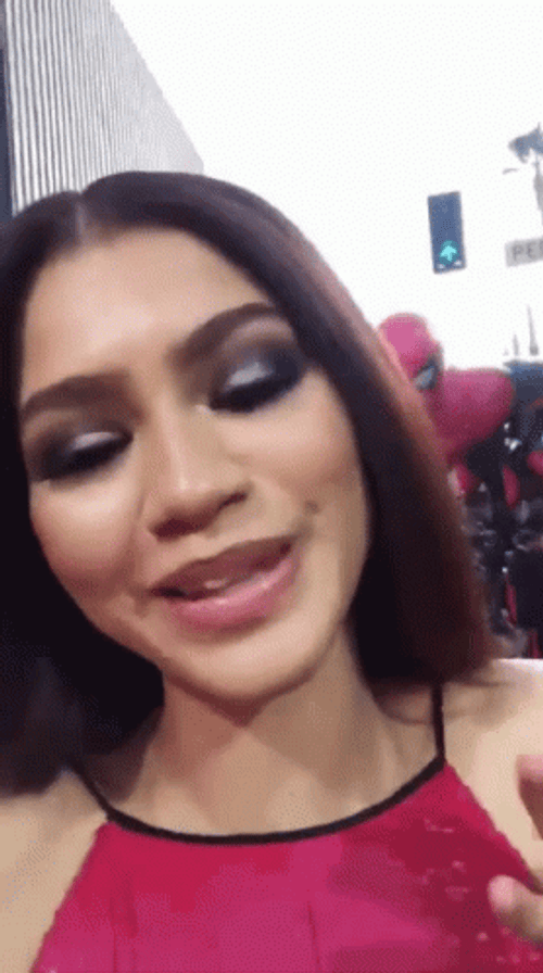 Zendaya Blowing Kiss GIF