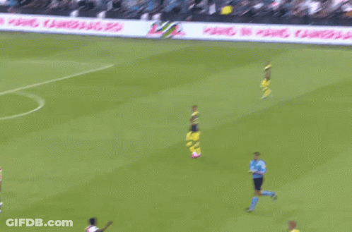 Ziekenhuisbal Serdar Gözübüyük GIF