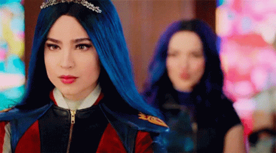 Evie Descendants GIFs