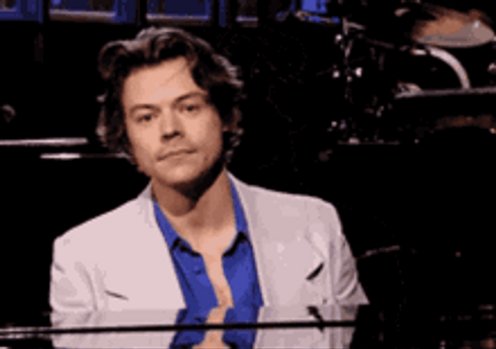 Harry Styles GIFs