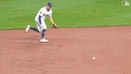 A Baseball Player With The Number 21 On The Back Of His Shirt GIF