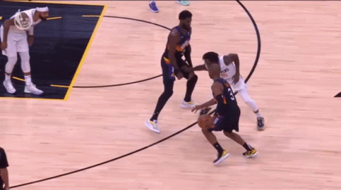 A Basketball Game Is Being Played Between The Phoenix Suns And The La Clippers GIF