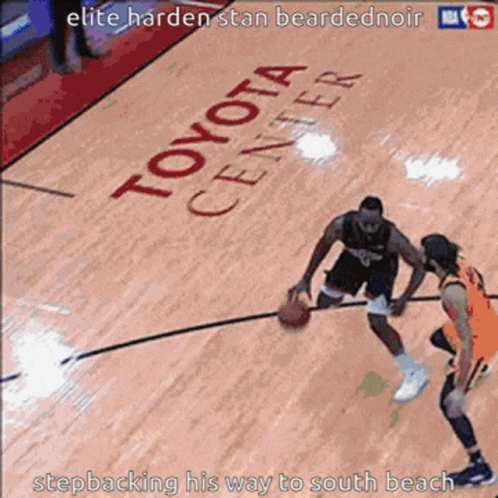 A Basketball Game Is Taking Place At The Toyota Center GIF