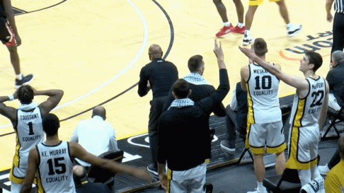 A Basketball Player With The Number 10 On The Back Of His Shirt GIF