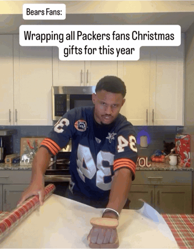 A Bears Fan Is Wrapping All Packers Fans Christmas Gifts This Year GIF