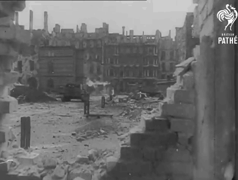 Black And White Photo Of Destroyed City By Pathé GIF