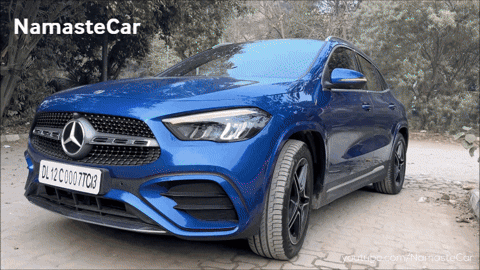 A Blue Mercedes With A License Plate That Says Dl12c0007tq8 GIF
