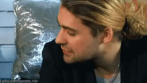 A Close Up Of A Man 'S Face With The Website Gifov.ministerstvo.net In The Upper Right Corner GIF