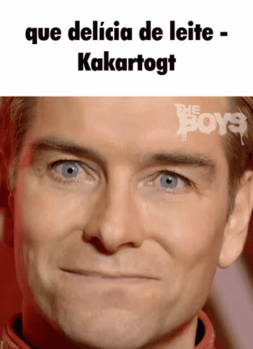 A Close Up Of A Man 'S Face With The Words Que Delicia De Leite GIF