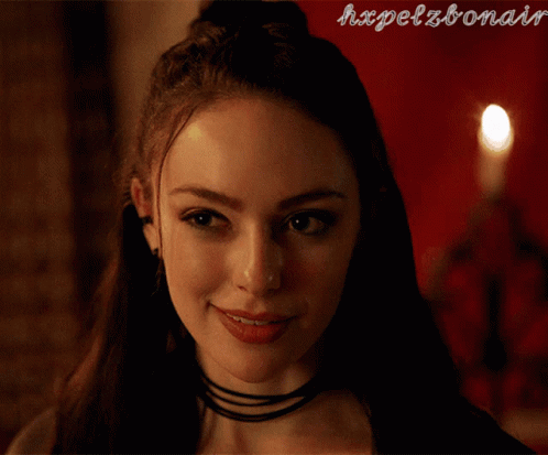 A Close Up Of A Woman 'S Face With The Caption Fixpelzbonair On The Bottom GIF
