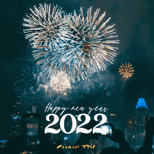 A Fireworks Display With The Year 2022 Written On It GIF