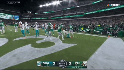 a football game between the jets and the falcons