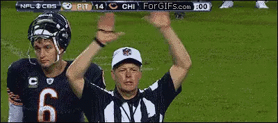 A Football Game Is Being Played Between The Chicago Bears And Pittsburgh Patriots GIF