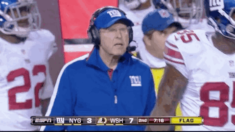 A Football Game Is Being Played Between The Ny Giants And The Wssh GIF