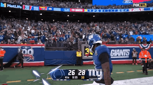 A Football Game Is Being Shown On Fox Nfl GIF