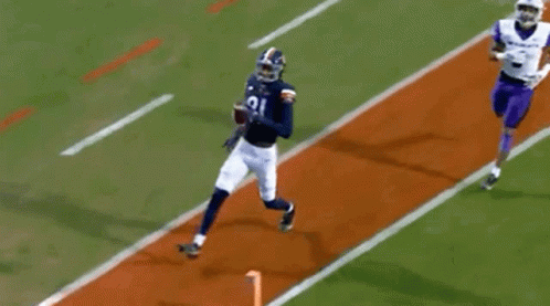 A Football Player Wearing A Jersey With The Number 81 On It GIF