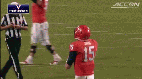 A Football Player With The Number 15 On His Shirt GIF