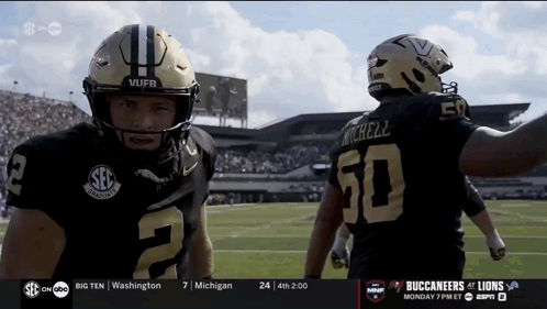 A Football Player With The Number 50 On The Back GIF
