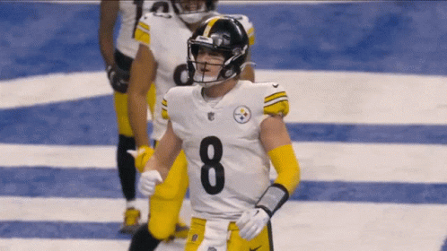 A Football Player With The Number 8 On His Uniform GIF