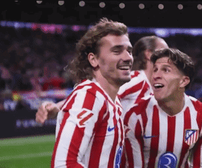 A Group Of Soccer Players Wearing Red And White Striped Jerseys With The Number 3 On Them GIF