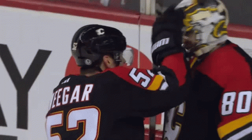 A Hockey Player With The Name Legar On The Back Of His Shirt GIF