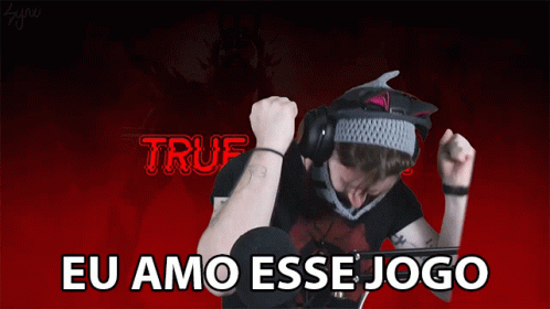 A Man Wearing Headphones And A Headband With The Words Eu Amo Esse Jogo GIF