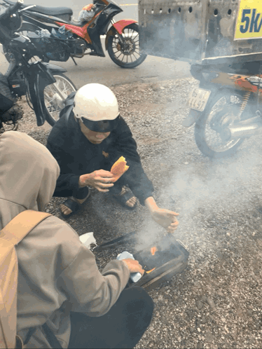 A Motorcycle With A License Plate That Says 5K GIF