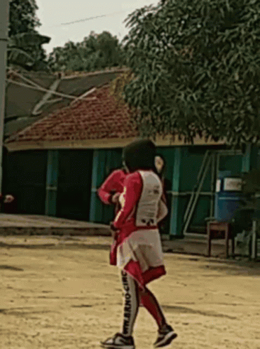 A Person Wearing Shorts That Say Www.arno.com On The Bottom GIF
