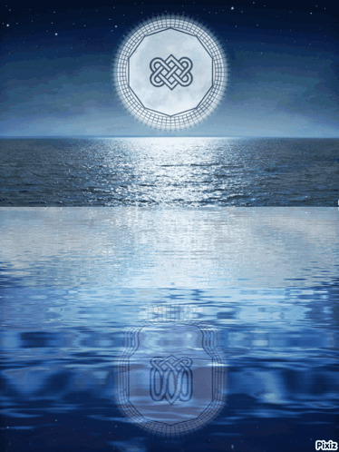 A Picture Of A Celtic Knot In The Middle Of The Ocean Taken By Pixiz GIF