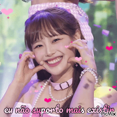 A Picture Of A Girl With The Words Eu Não Suporto Mais Existin Written On It GIF