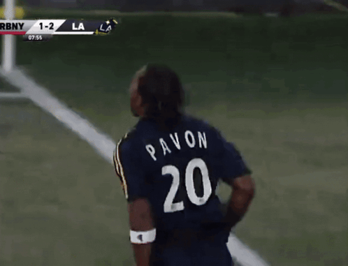 A Player With The Number 20 On The Back Of His Jersey GIF
