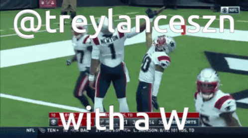 A Screen Shot Of A Football Game With The Hashtag Treylanceszn GIF