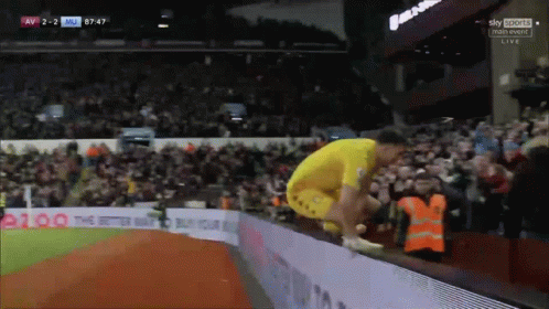 A Soccer Game Is Being Shown On Sky Sports Live GIF