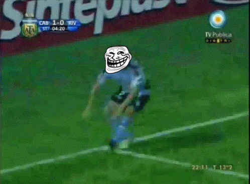 A Soccer Game Is Being Shown On Tv Publica GIF