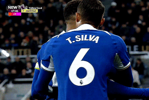 A Soccer Player Wearing A Blue Jersey With The Name T. Silva On The Back GIF
